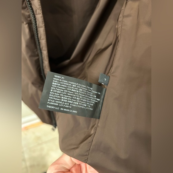 Worn once Theory Stand-Collar Puffer Coat size P - Picture 6 of 10